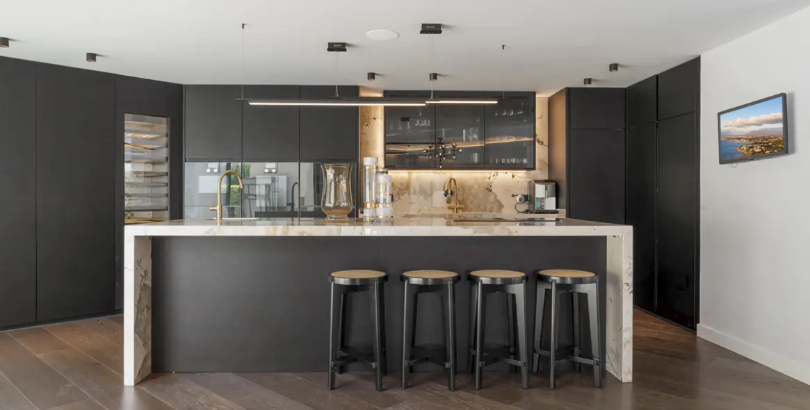 Long-term rent of detached villa in Nueva Andalucía 13