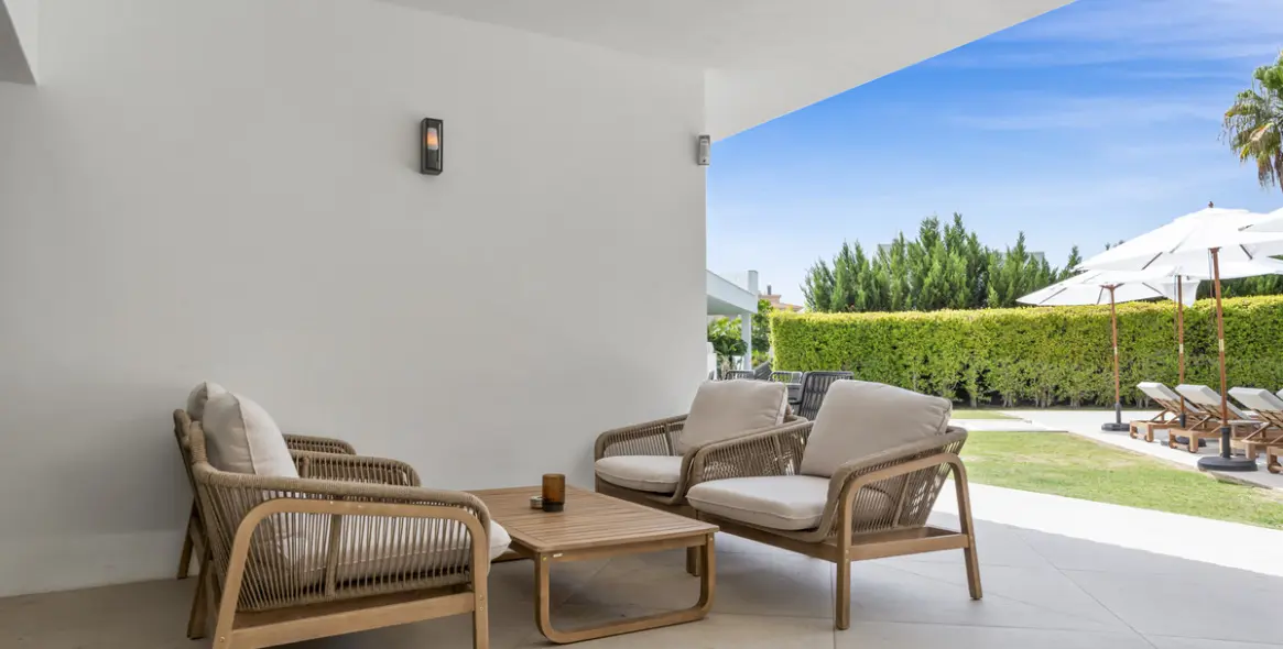 Long-term rent of detached villa in Nueva Andalucía 21