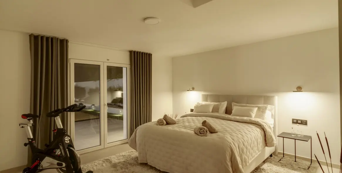 Short-term rent of detached villa in Nueva Andalucía 6