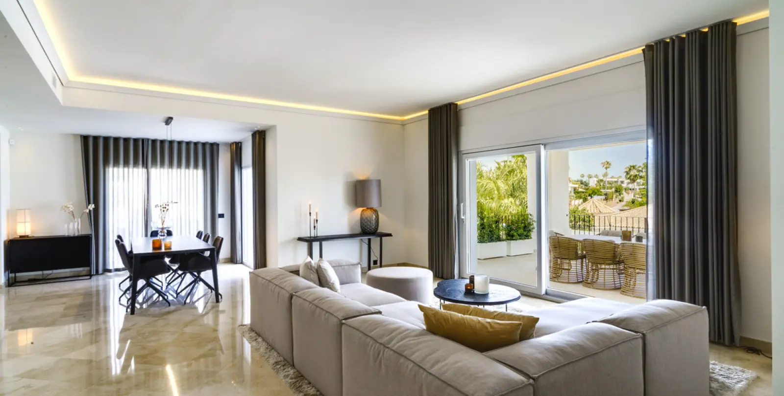 Short-term rent of detached villa in Nueva Andalucía 20