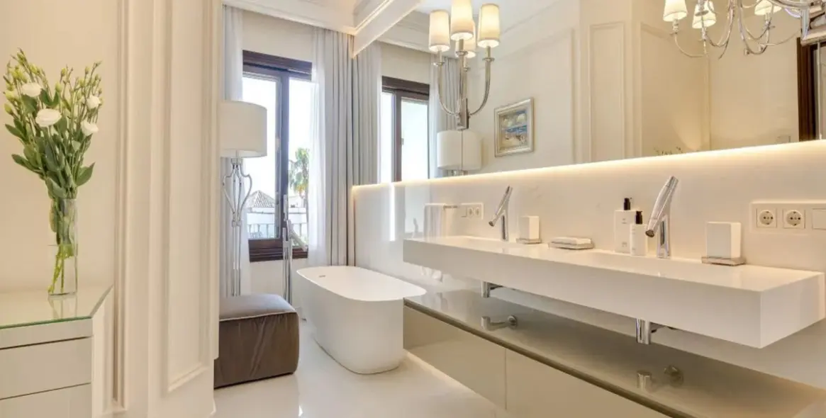 Краткосрочная аренда  отдельно стоящей виллы в Sierra Blanca 25