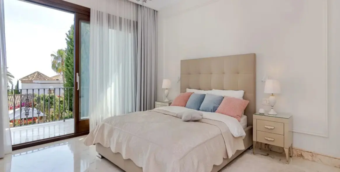 Краткосрочная аренда  отдельно стоящей виллы в Sierra Blanca 28