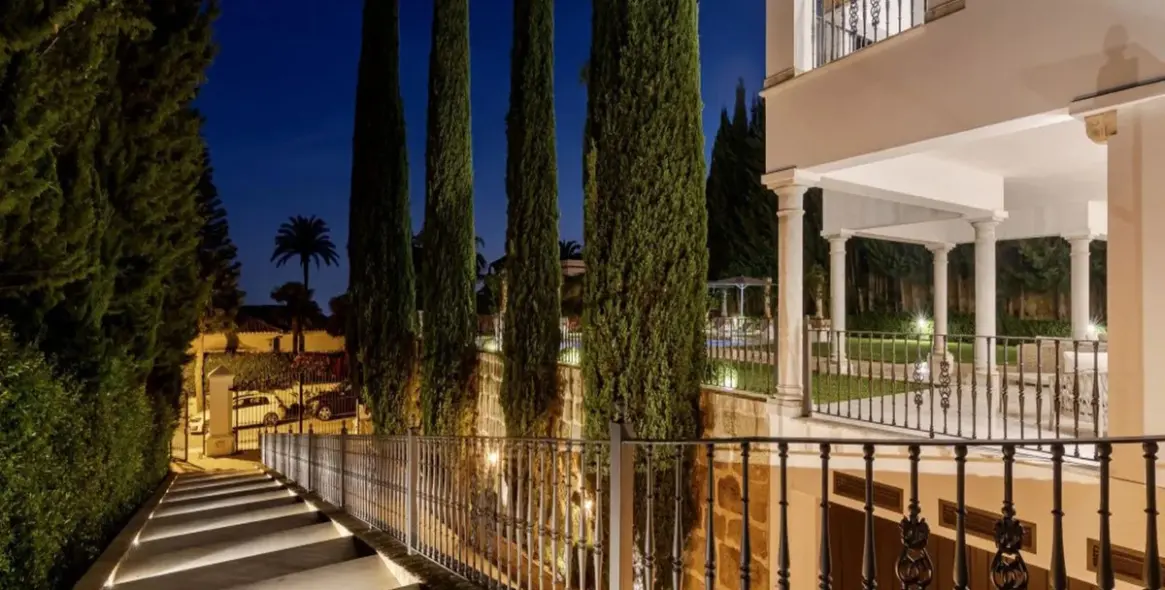 Краткосрочная аренда  отдельно стоящей виллы в Sierra Blanca 34