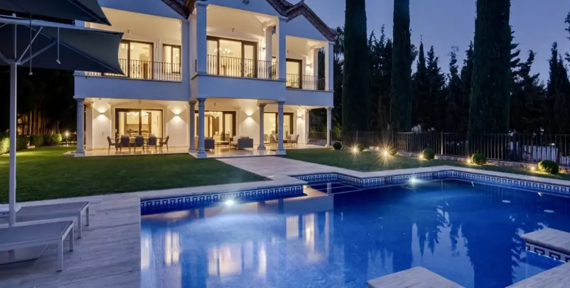 Краткосрочная аренда  отдельно стоящей виллы в Sierra Blanca 38