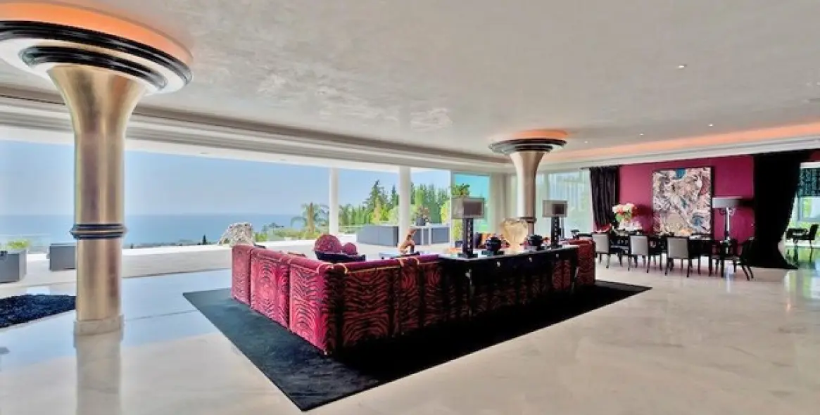 Short-term rent of detached villa in Marbella 4