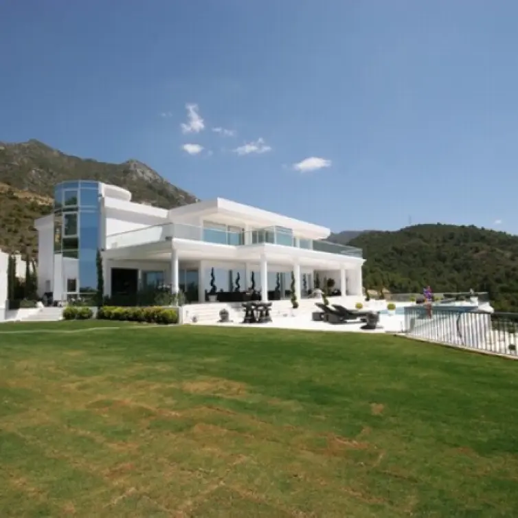 Краткосрочная аренда  отдельно стоящей виллы в Marbella