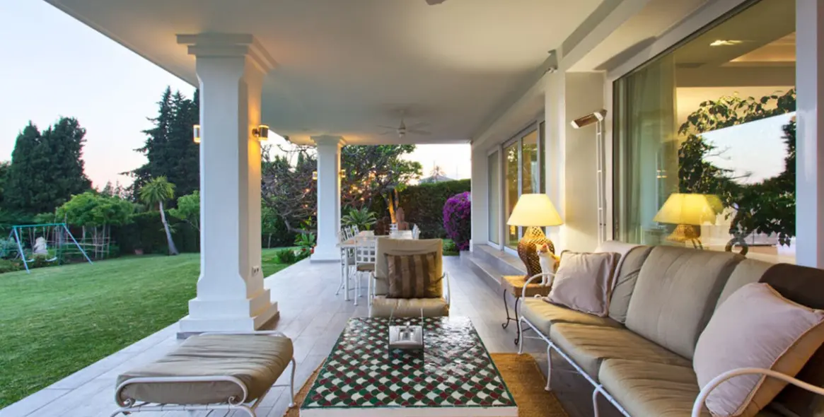 Short-term rent of detached villa in Nagüeles 16