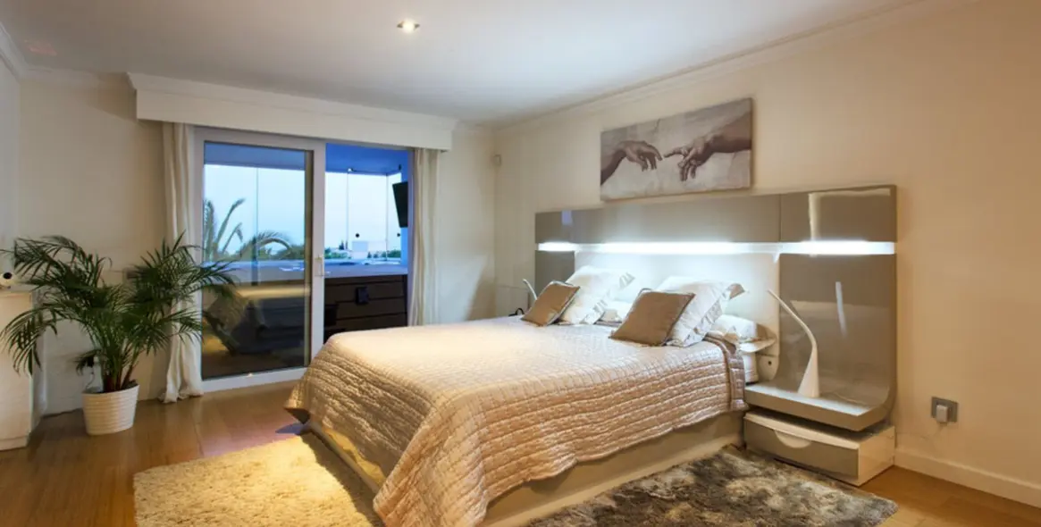 Short-term rent of detached villa in Nagüeles 22