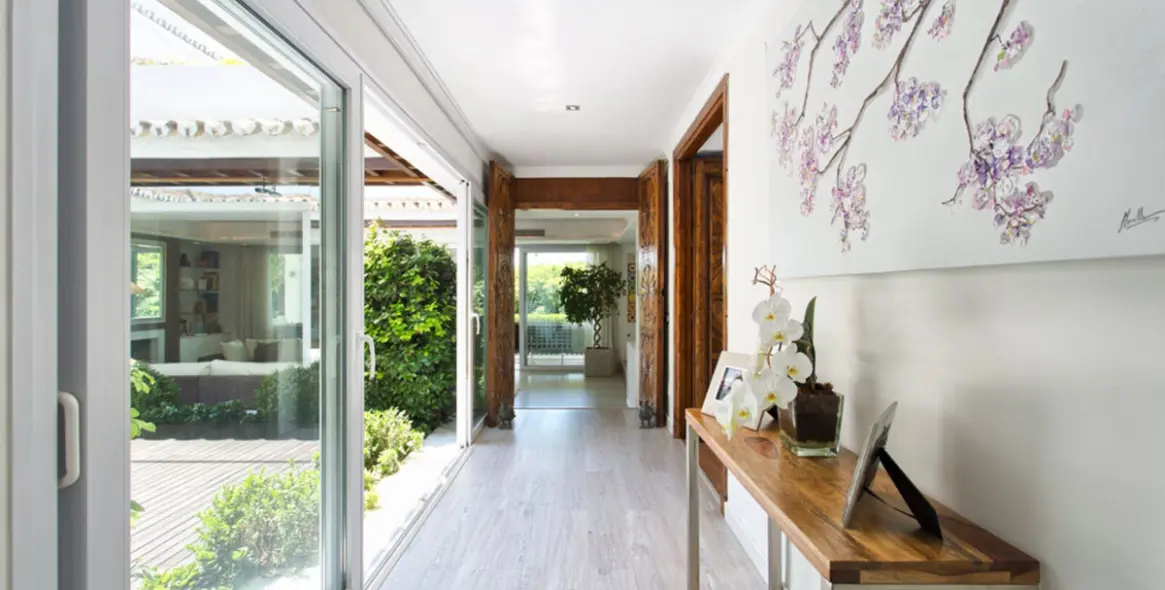 Short-term rent of detached villa in Nagüeles 29