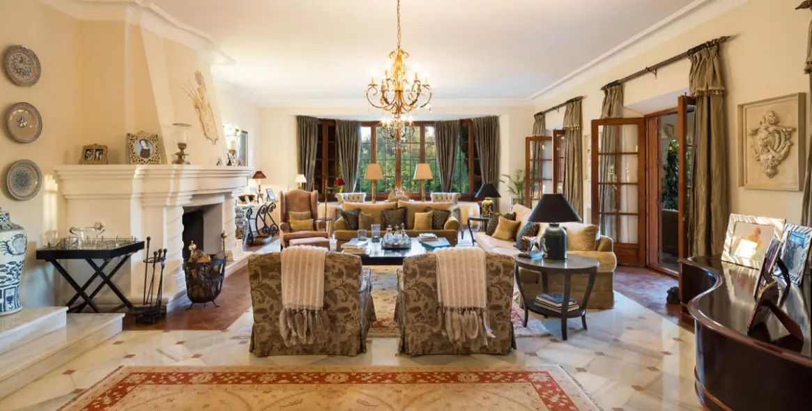 Short-term rent of detached villa in Sierra Blanca 8