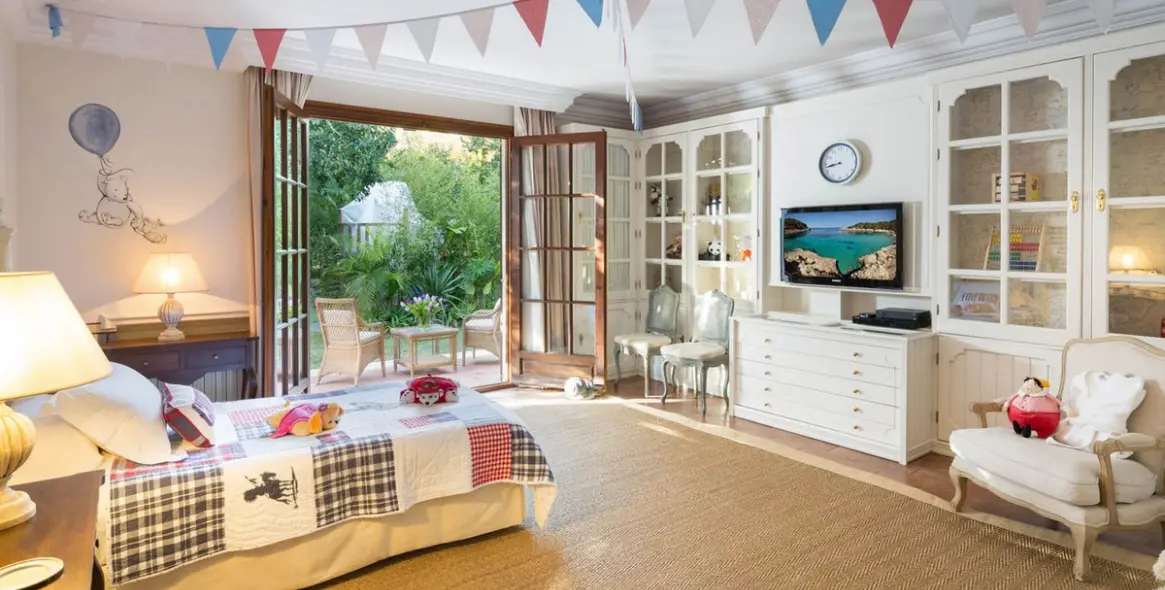 Short-term rent of detached villa in Sierra Blanca 19