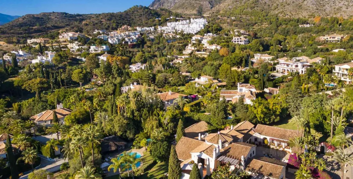 Alquiler a corto plazo de villa independiente en Sierra Blanca 22