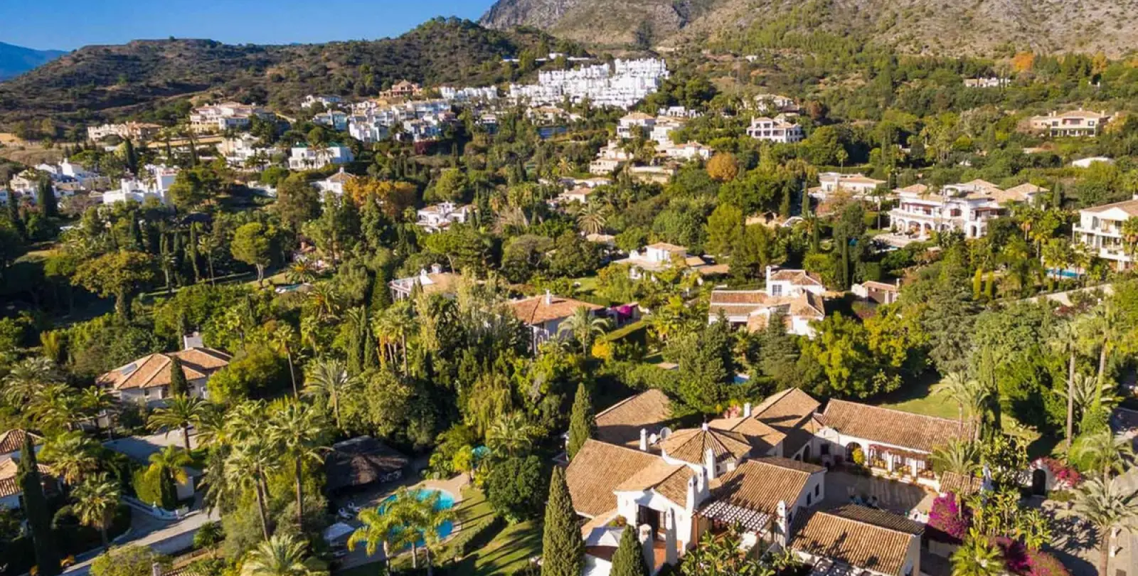 Short-term rent of detached villa in Sierra Blanca 22
