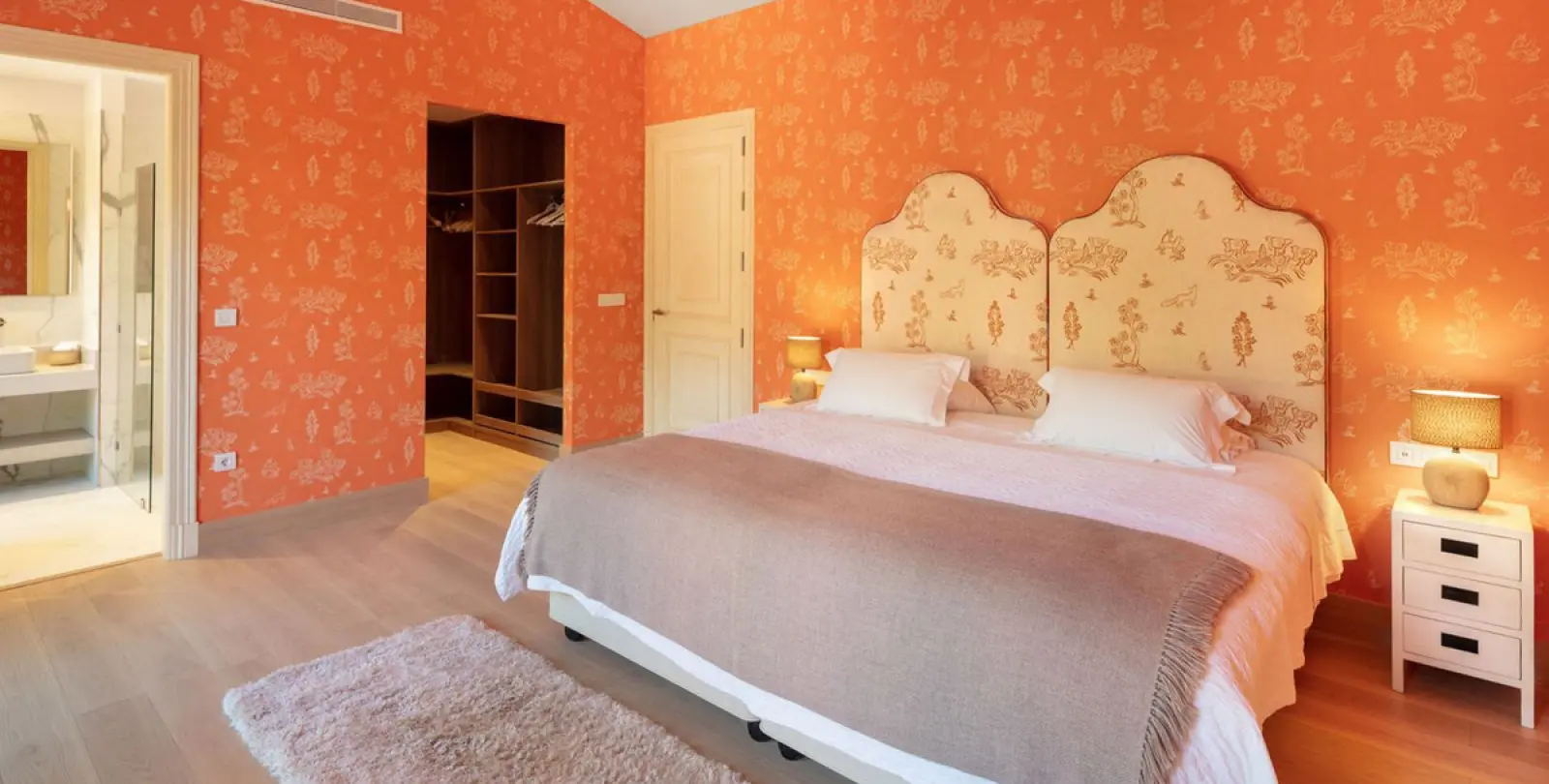 Short-term rent of detached villa in Sierra Blanca 16