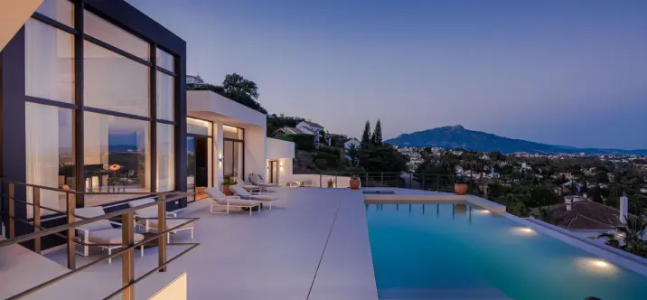 Short-term rent of detached villa in Benahavís 2