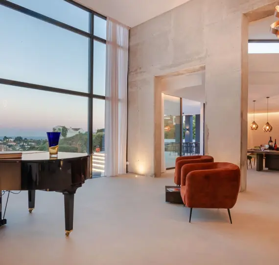 Short-term rent of detached villa in Benahavís