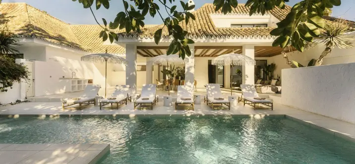 Краткосрочная аренда  отдельно стоящей виллы в Puerto Banús 0