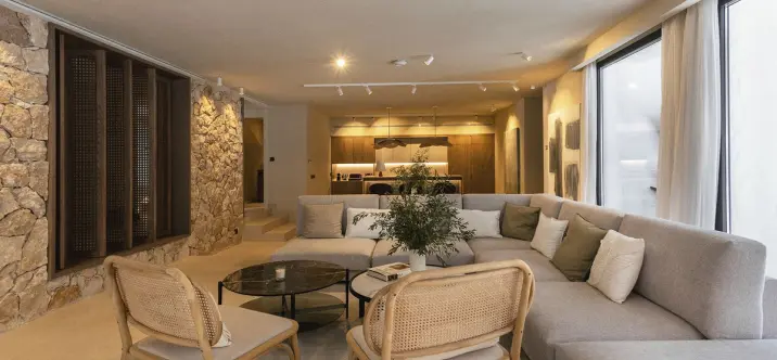 Short-term rent of detached villa in Puerto Banús 1