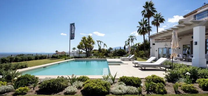 Long-term rent of detached villa in Monte Halcones 3