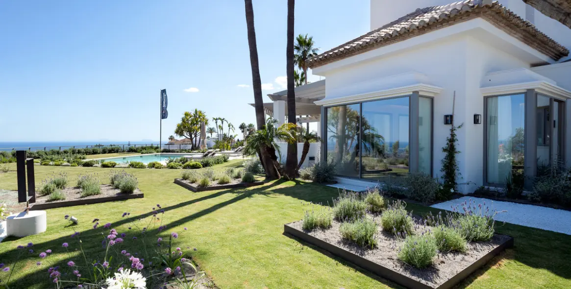 Long-term rent of detached villa in Monte Halcones 5