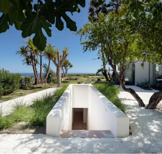 Long-term rent of detached villa in Monte Halcones