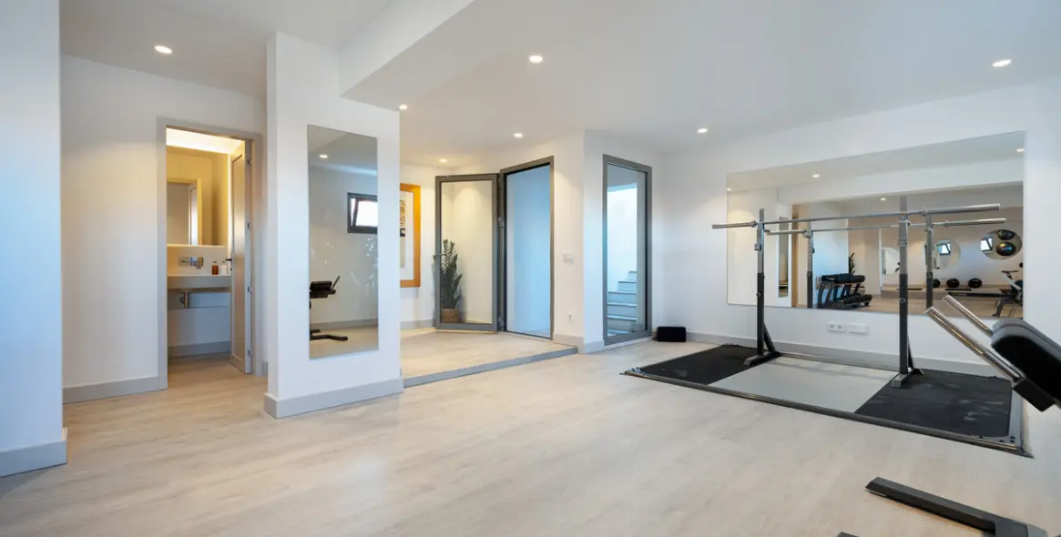 Long-term rent of detached villa in Monte Halcones 14