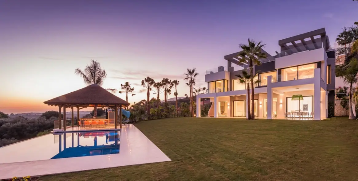 Short-term rent of detached villa in Los Flamingos 2