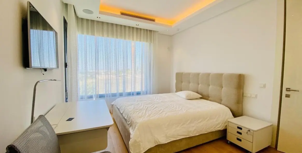 Short-term rent of detached villa in Los Flamingos 17