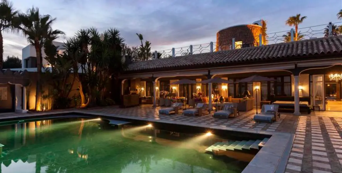 Краткосрочная аренда  отдельно стоящей виллы в Los Monteros 14