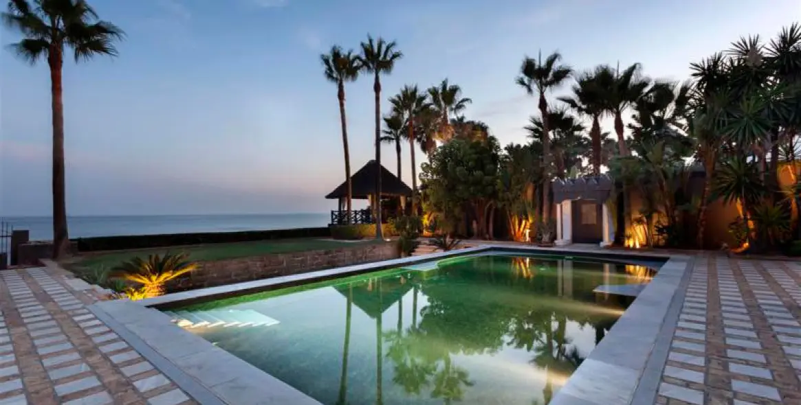 Краткосрочная аренда  отдельно стоящей виллы в Los Monteros 16