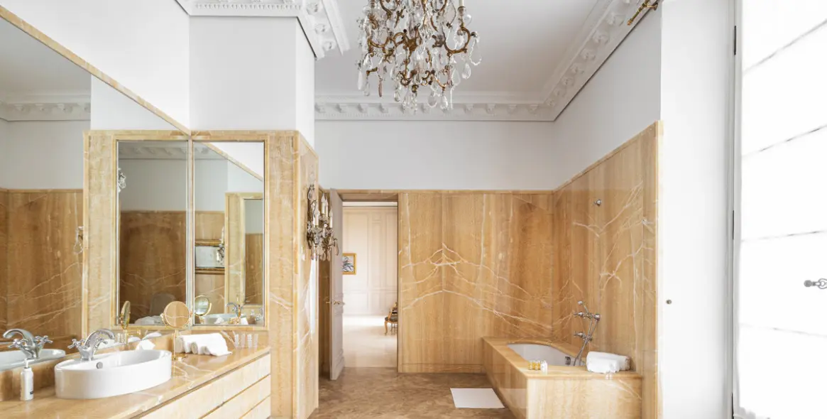 Short-term rent of detached villa in The Golden Mile 2