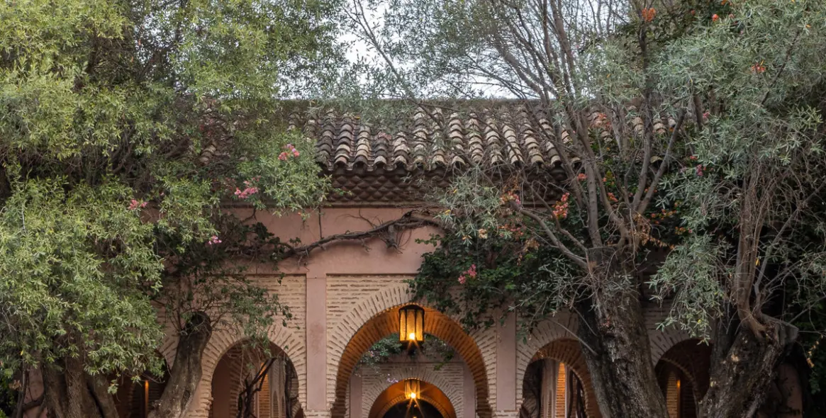 Short-term rent of detached villa in The Golden Mile 19