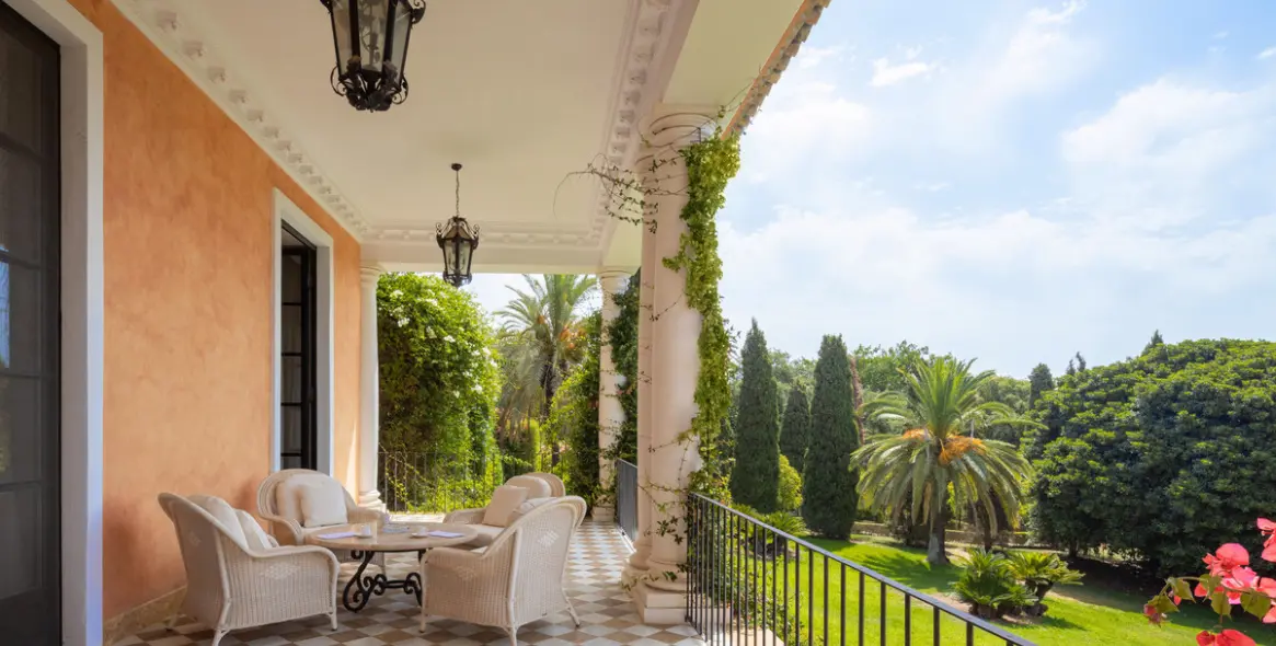 Short-term rent of detached villa in The Golden Mile 23