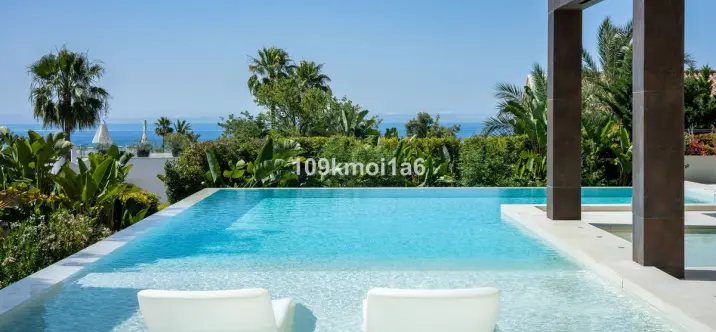 Long-term rent of detached villa in Sierra Blanca 2