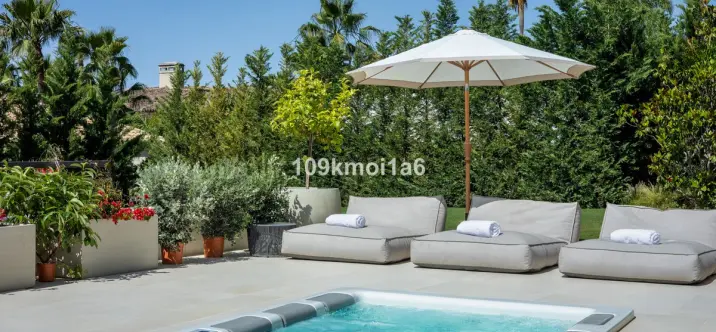 Long-term rent of detached villa in Sierra Blanca 3
