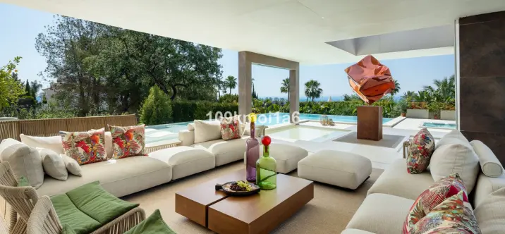 Long-term rent of detached villa in Sierra Blanca 4