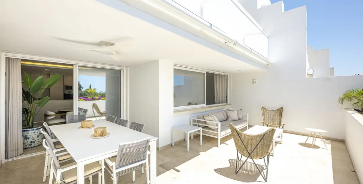 Долгосрочная аренда апартаментов на среднем этаже в Marbella (район The Golden Mile) 3