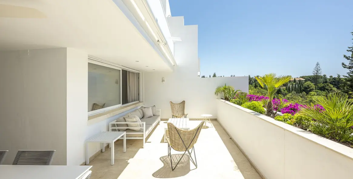 Долгосрочная аренда апартаментов на среднем этаже в Marbella (район The Golden Mile) 4