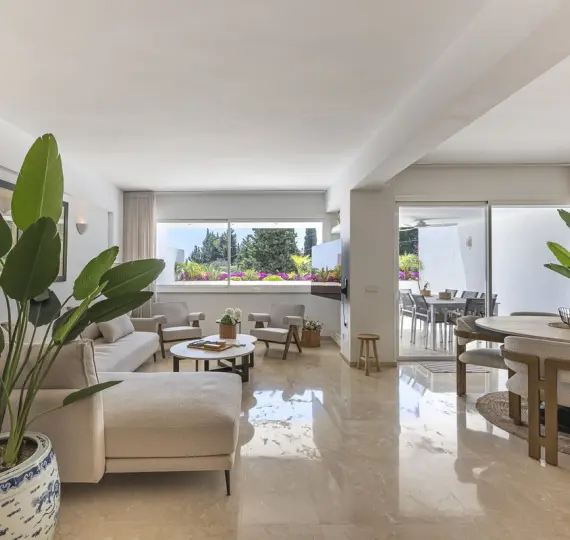 Middle floor apartment R5108329