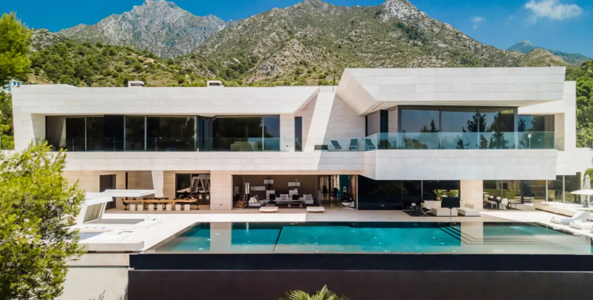 Short-term rent of detached villa in Marbella 1