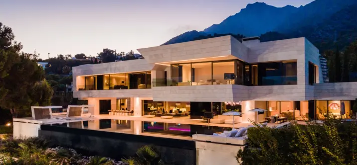 Short-term rent of detached villa in Marbella 1