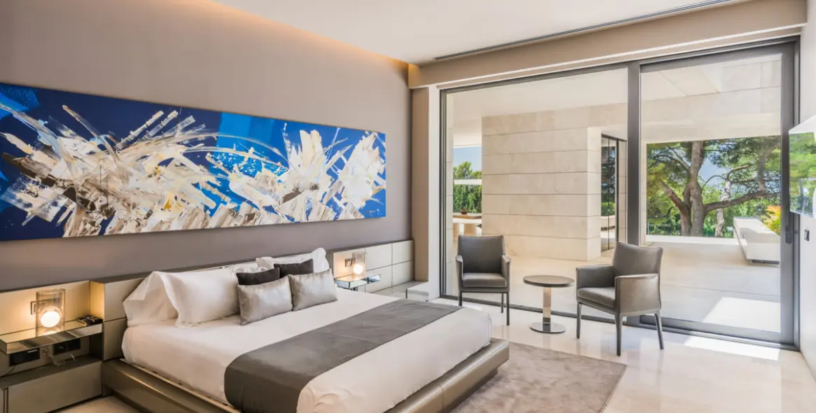Short-term rent of detached villa in Marbella 11
