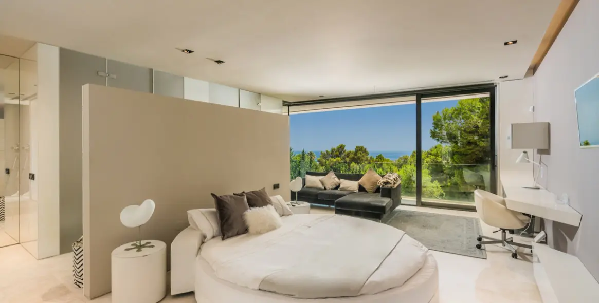 Short-term rent of detached villa in Marbella 13