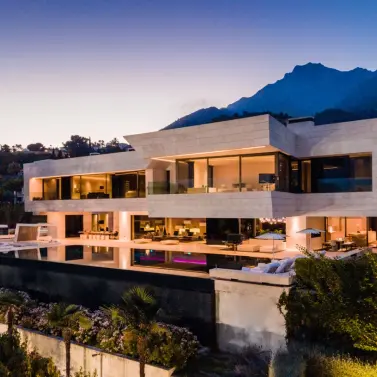 Short-term rent of detached villa in Marbella