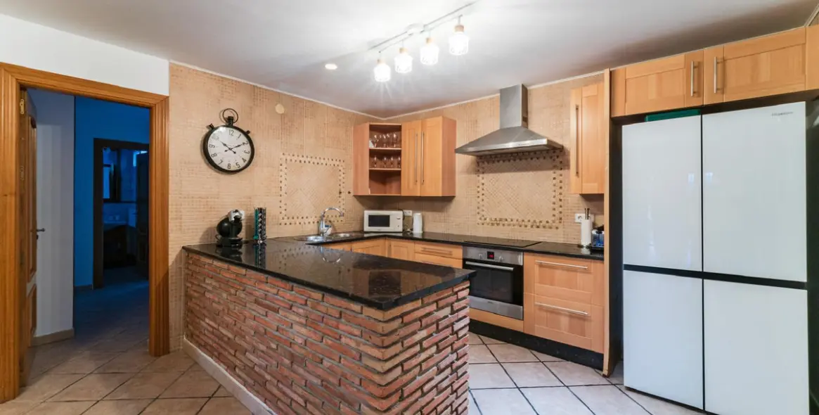 Краткосрочная аренда  отдельно стоящей виллы в Elviria 4