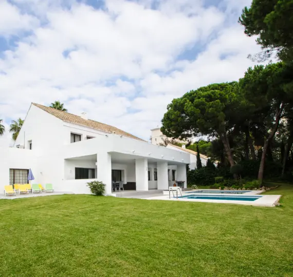 Краткосрочная аренда  отдельно стоящей виллы в Puerto Banús