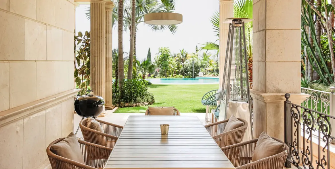 Long-term rent of detached villa in Marbella 1