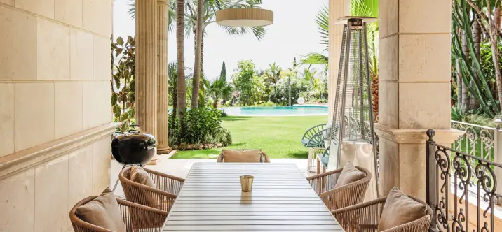 Long-term rent of detached villa in Marbella 0