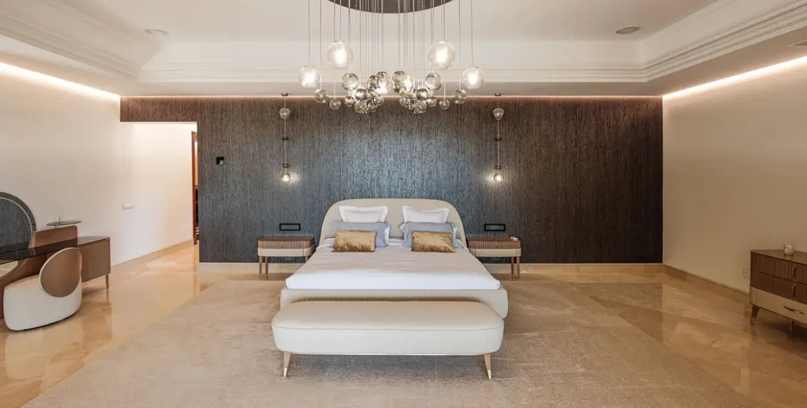 Long-term rent of detached villa in Marbella 18