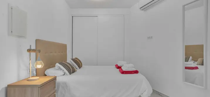 Краткосрочная аренда дома на две семьи в Nueva Andalucía 0